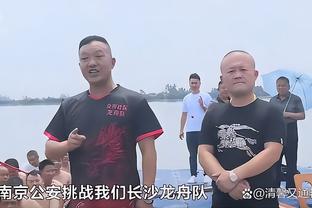 WCBA新疆张玲阁和广东外援尼尔森比赛中互殴 双双被罚下